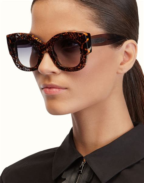 gafas de sol fendi|Gafas de sol para mujer .